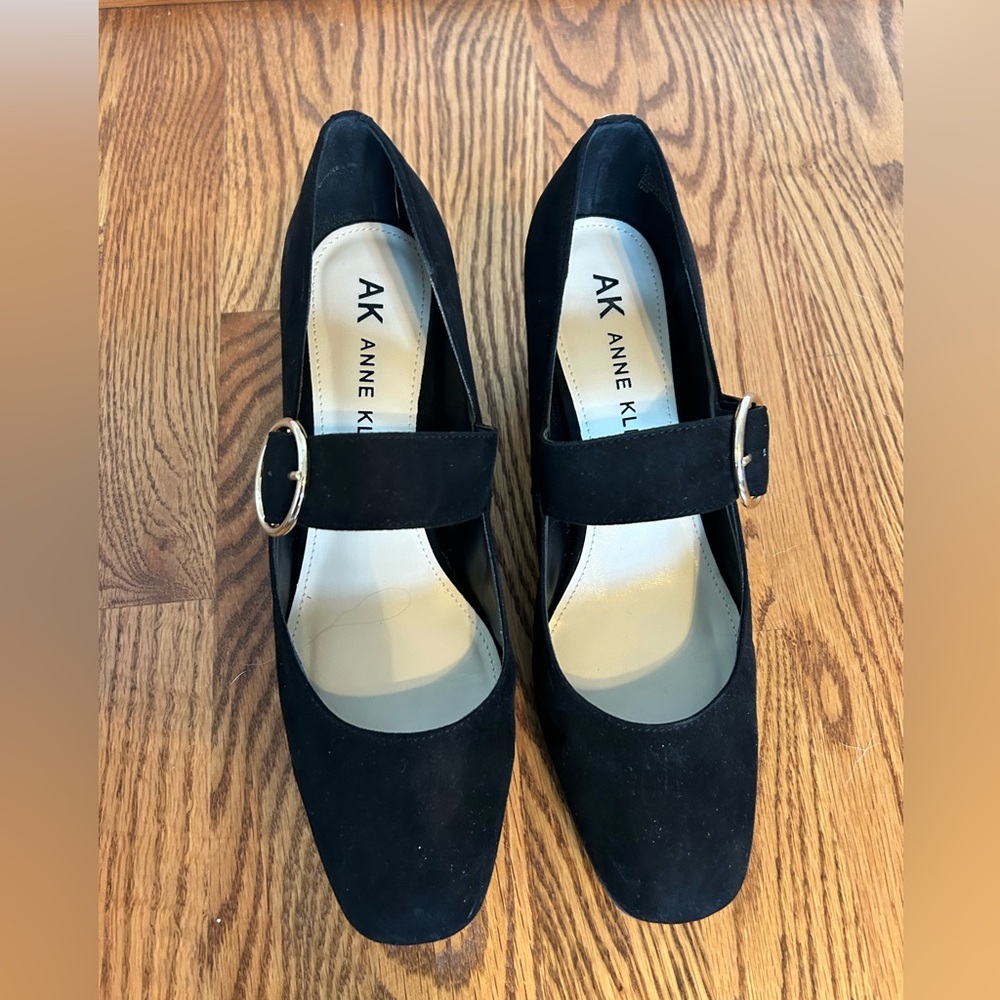 Women’s shoes